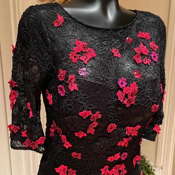 Teri Jon Black lace Evening gown - Picture 2 of 4